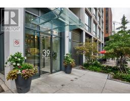 605 - 39 BRANT STREET, Toronto, Ontario