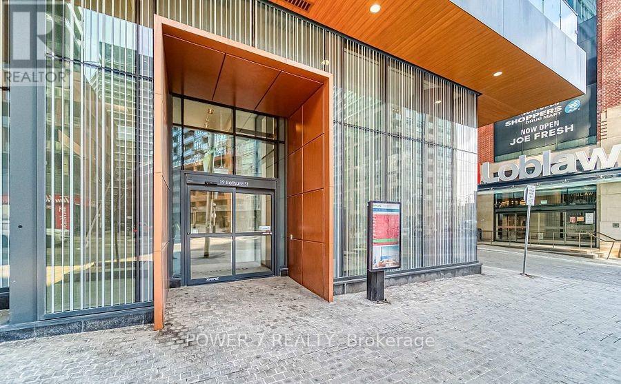 2303 - 19 Bathurst Street N, Toronto, Ontario  M5V 0N2 - Photo 3 - C12743998