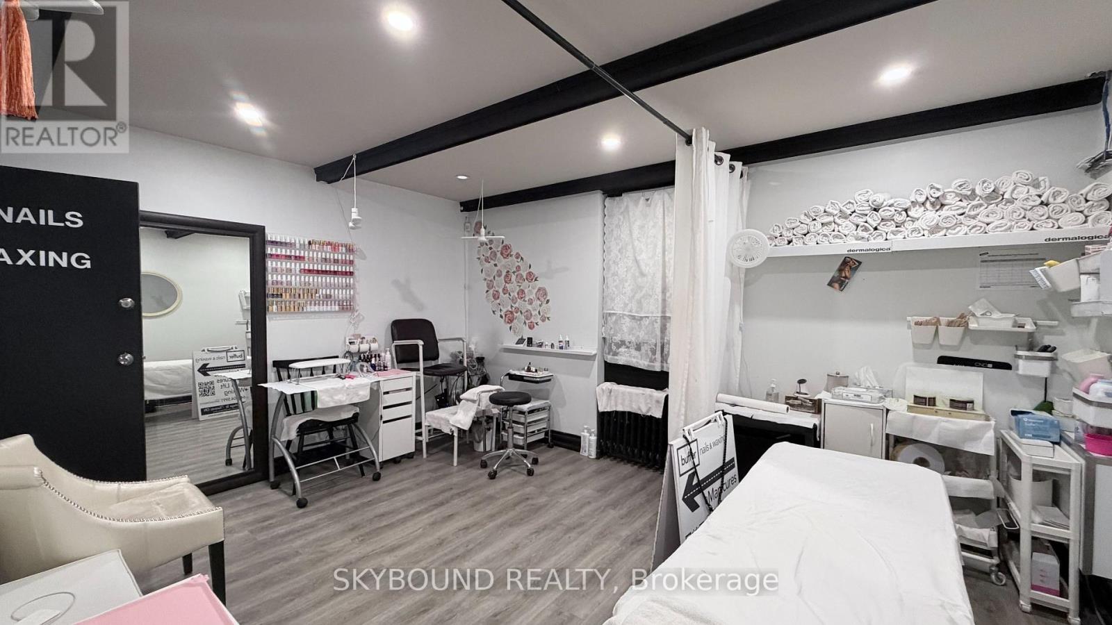 543a College Street, Toronto, Ontario  M6G 1A9 - Photo 20 - C12744024