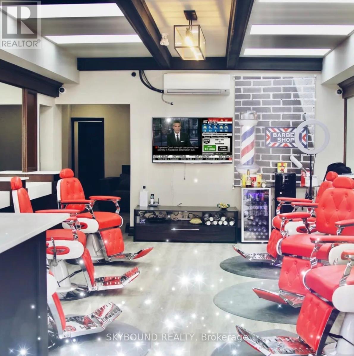 543a College Street, Toronto, Ontario  M6G 1A9 - Photo 4 - C12744024