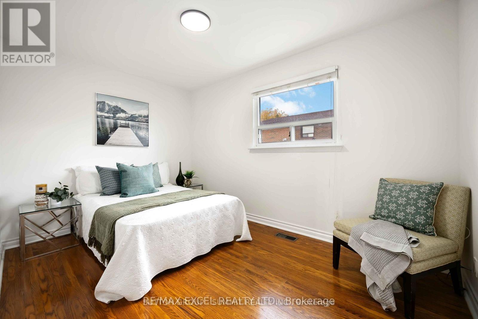 952 Oklahoma Drive, Pickering, Ontario  L1W 2H7 - Photo 16 - E12744012