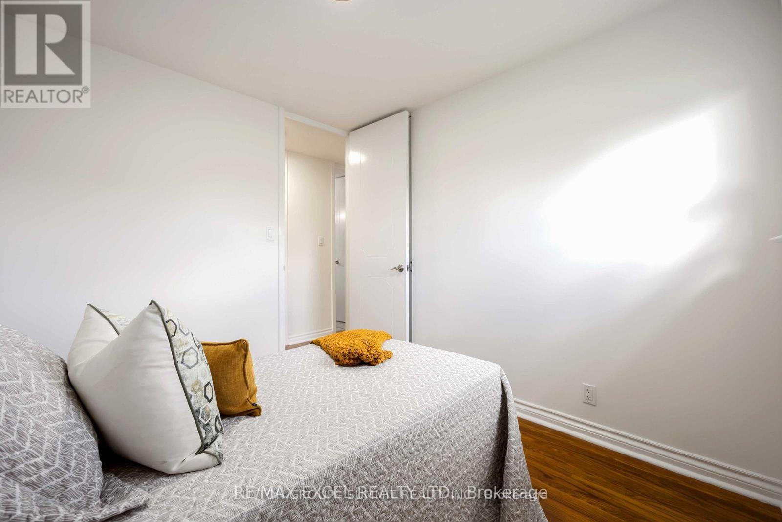 952 Oklahoma Drive, Pickering, Ontario  L1W 2H7 - Photo 21 - E12744012