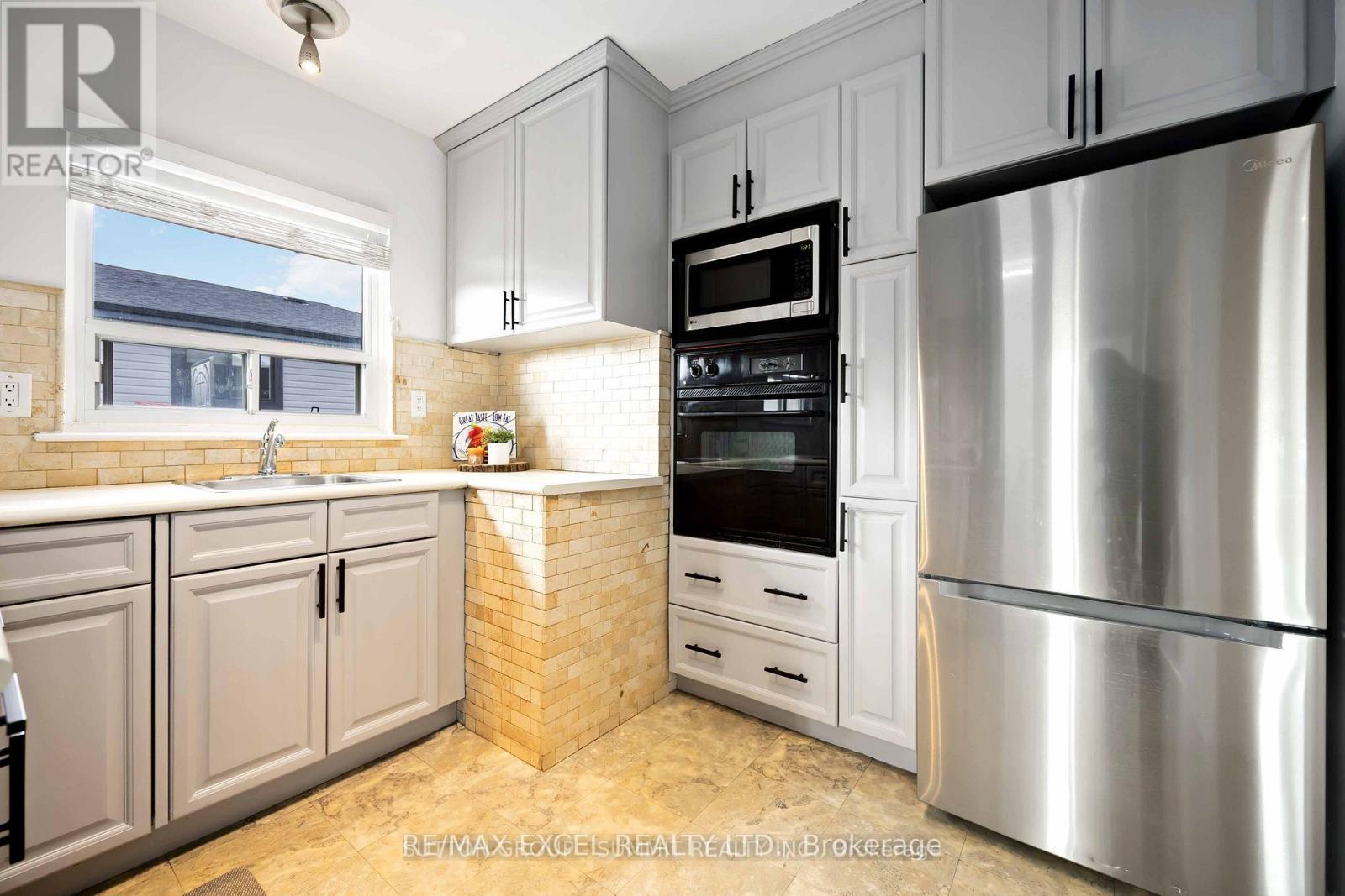 952 Oklahoma Drive, Pickering, Ontario  L1W 2H7 - Photo 28 - E12744012