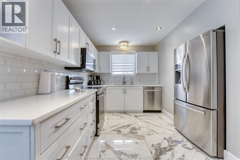 2901 Robillard Cresent, Windsor, Ontario  N8W 5L2 - Photo 11 - 26001971