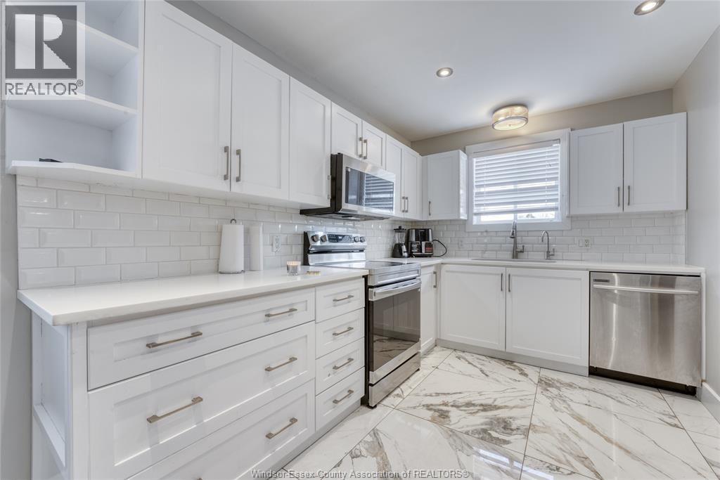 2901 Robillard Cresent, Windsor, Ontario  N8W 5L2 - Photo 13 - 26001971