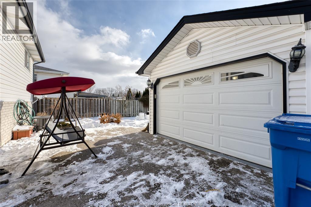 2901 Robillard Cresent, Windsor, Ontario  N8W 5L2 - Photo 31 - 26001971