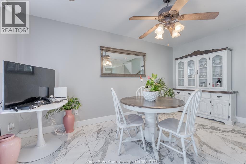 2901 Robillard Cresent, Windsor, Ontario  N8W 5L2 - Photo 5 - 26001971