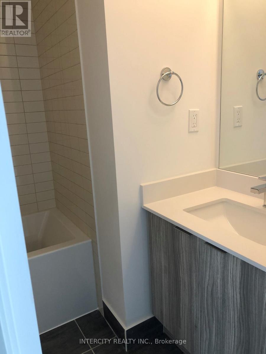 2407 - 2908 Highway 7 Road, Vaughan, Ontario  L4K 0K5 - Photo 11 - N12743962