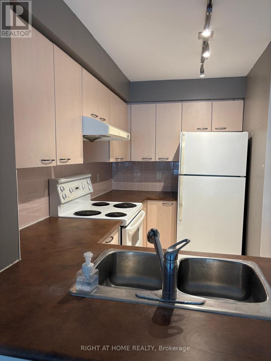 515 - 48 Suncrest Boulevard, Markham, Ontario  L3T 7Y5 - Photo 6 - N12743972