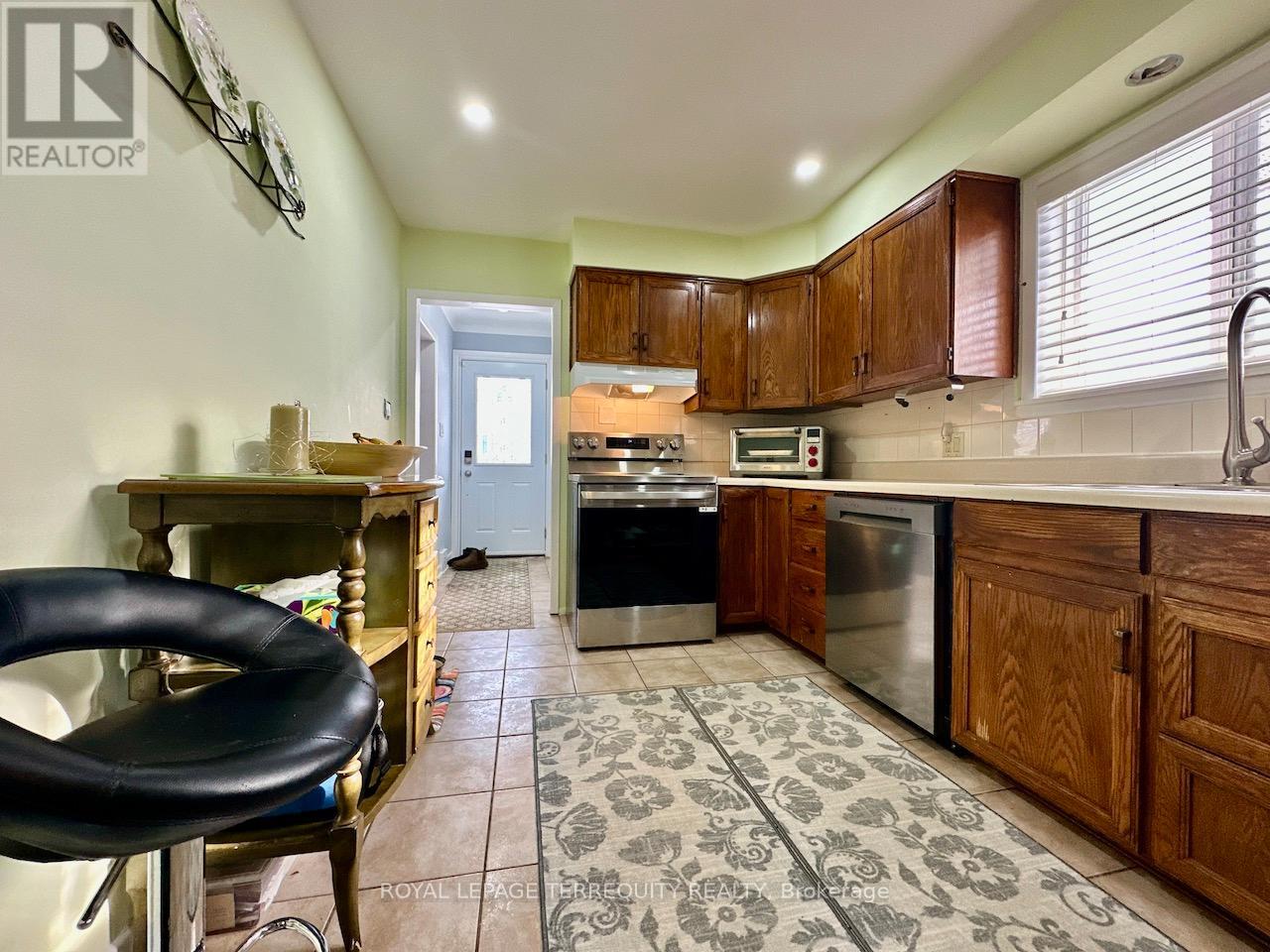 138 Janray Drive, Toronto, Ontario  M1G 1Y9 - Photo 13 - E12743426