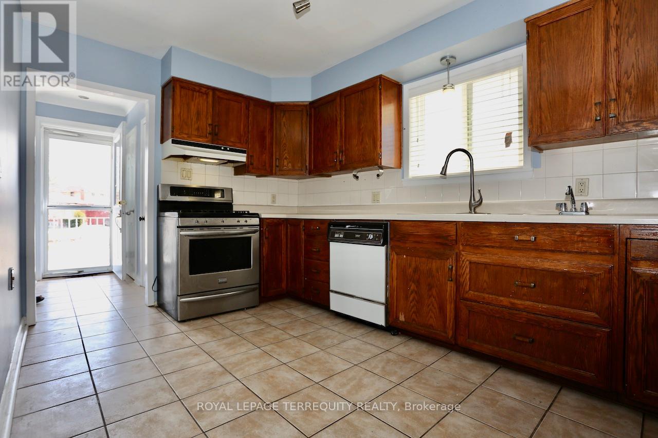 138 Janray Drive, Toronto, Ontario  M1G 1Y9 - Photo 14 - E12743426