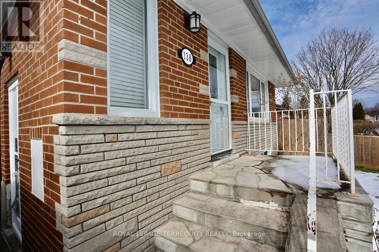 138 Janray Drive, Toronto, Ontario  M1G 1Y9 - Photo 5 - E12743426