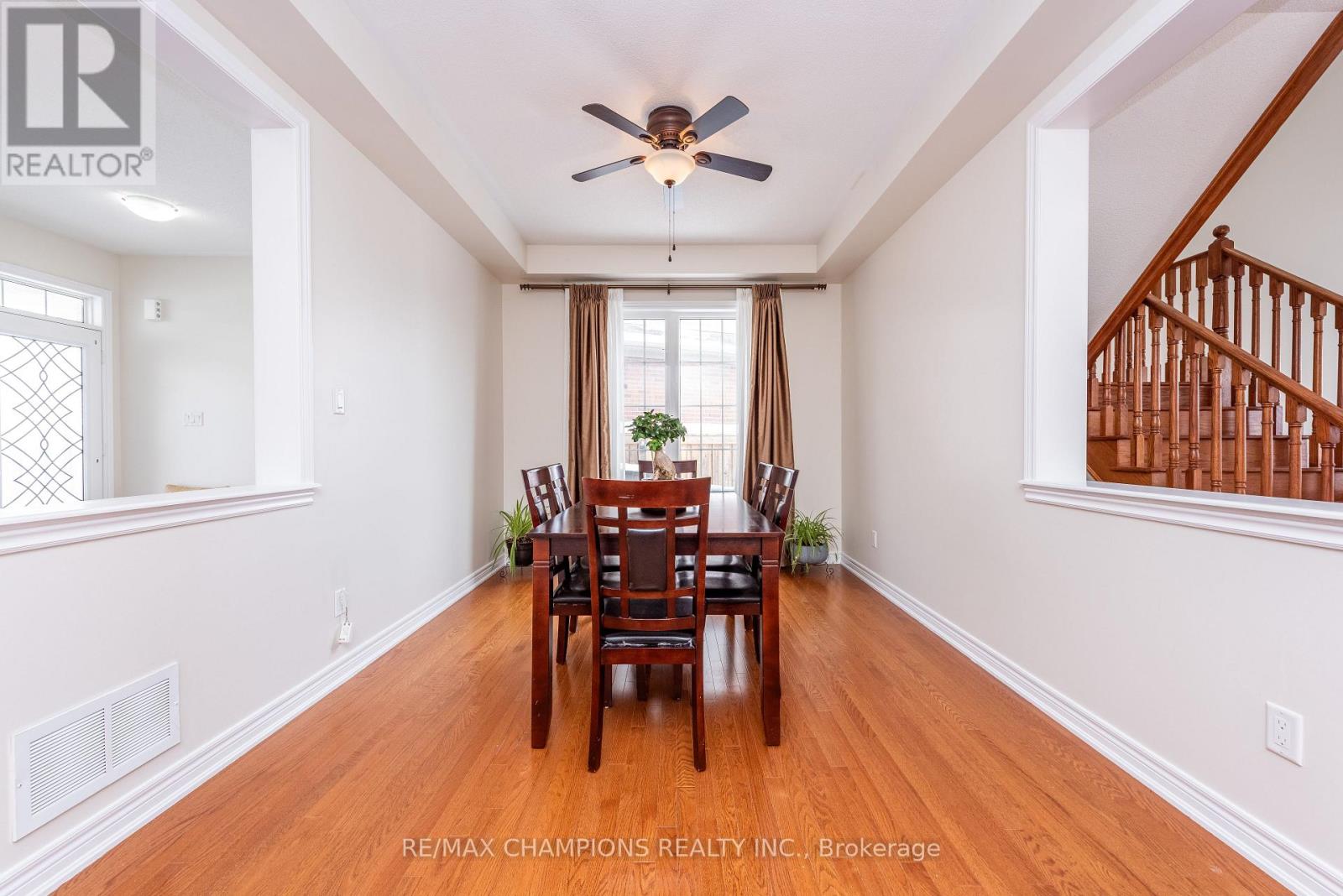 14 Naperton Drive, Brampton, Ontario  L6R 0Z5 - Photo 10 - W12741740