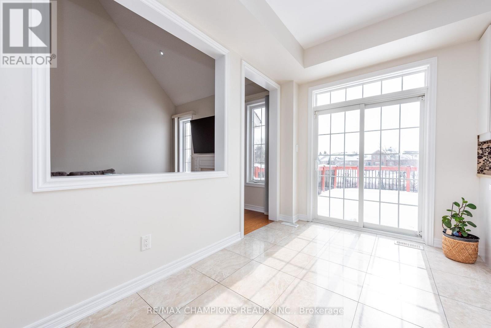 14 Naperton Drive, Brampton, Ontario  L6R 0Z5 - Photo 20 - W12741740