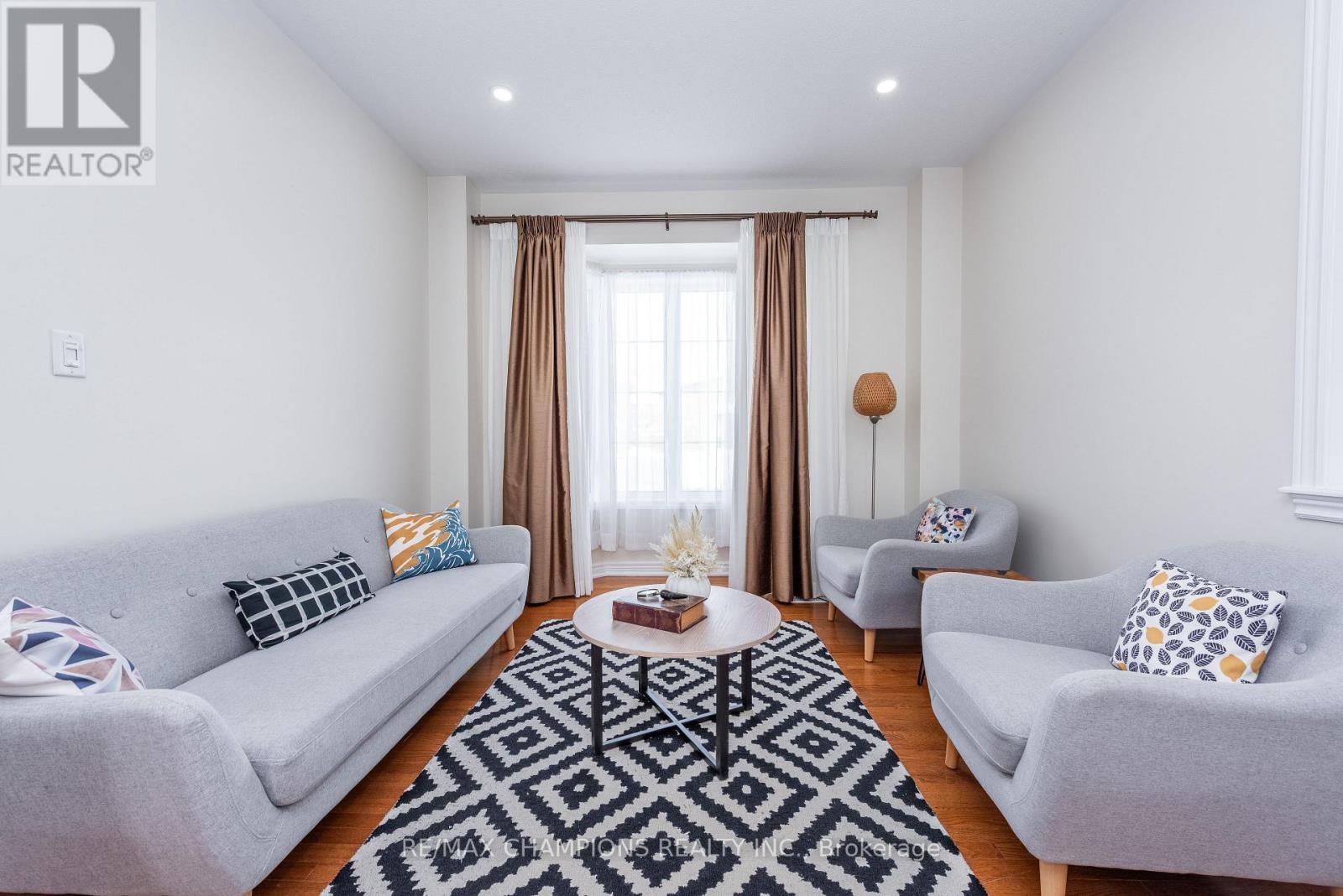 14 Naperton Drive, Brampton, Ontario  L6R 0Z5 - Photo 7 - W12741740