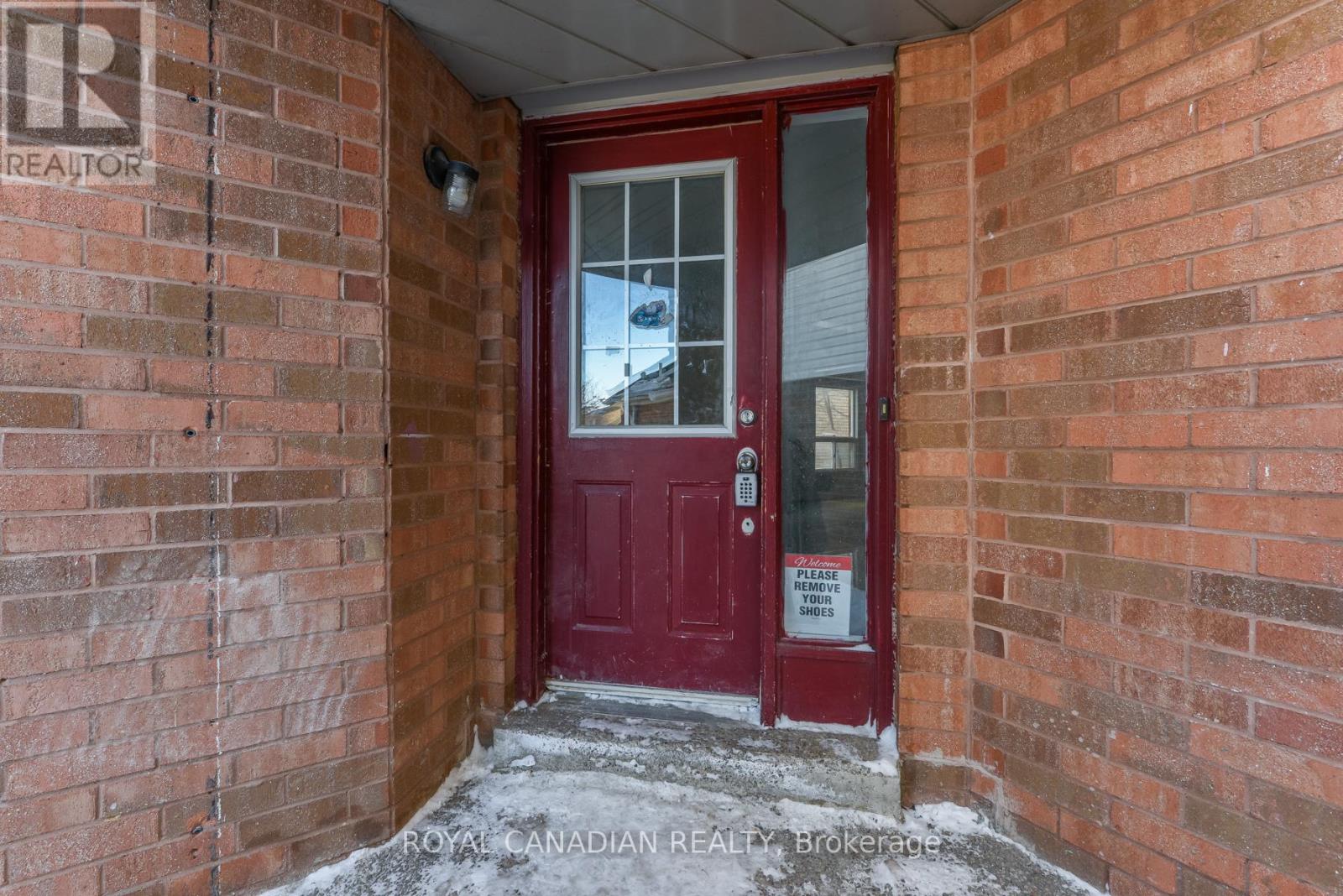 17 Trammell Lane, Brampton, Ontario  L6Y 4J3 - Photo 4 - W12743960