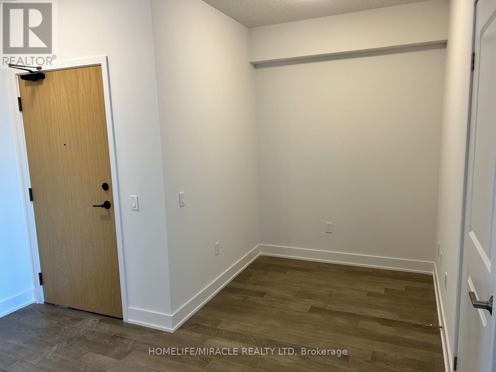 1405 W - 202 BURNHAMTHORPE ROAD E, Mississauga, Ontario