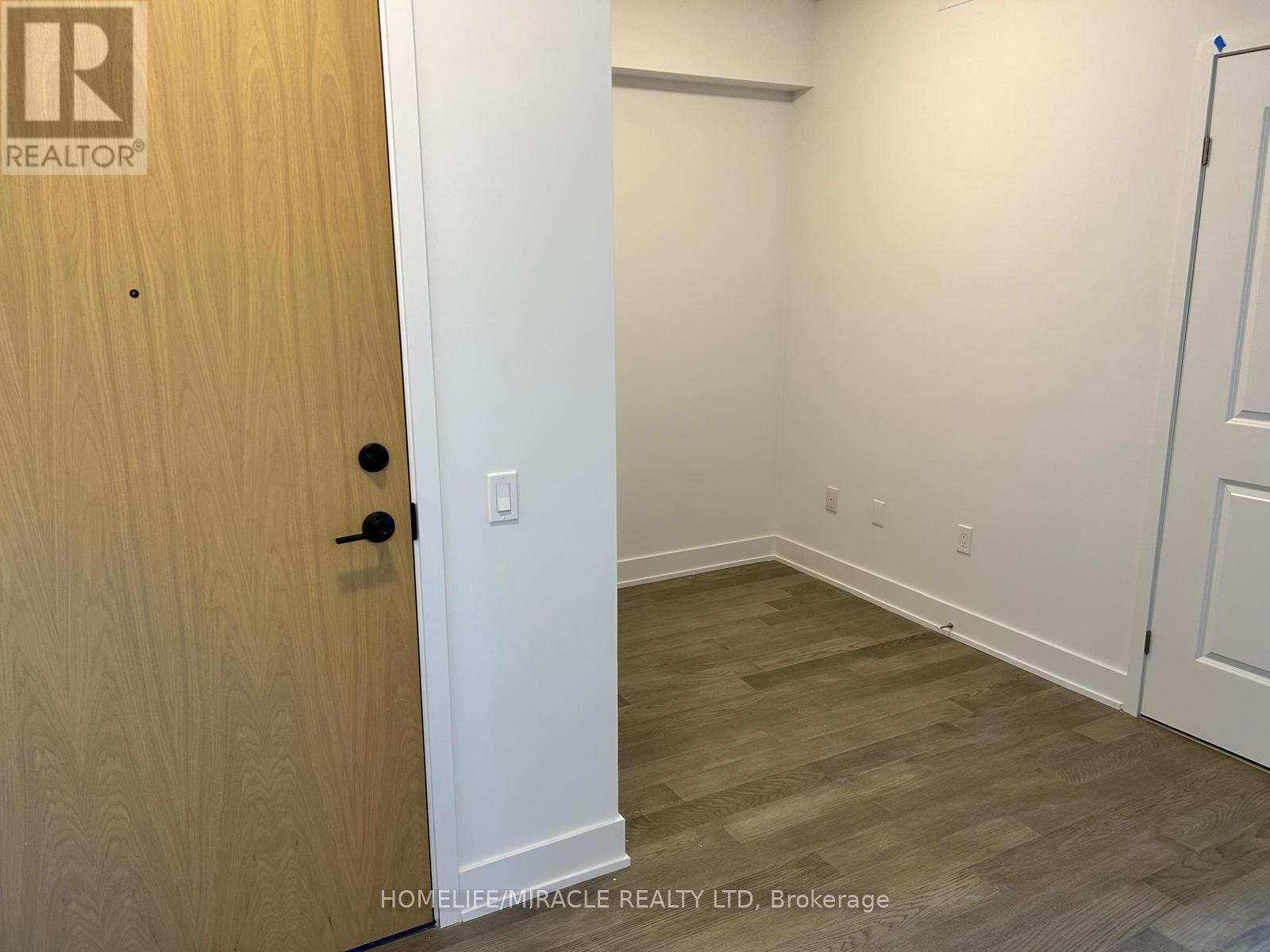 1405 W - 202 Burnhamthorpe Road E, Mississauga, Ontario  L5A 0B2 - Photo 8 - W12743966