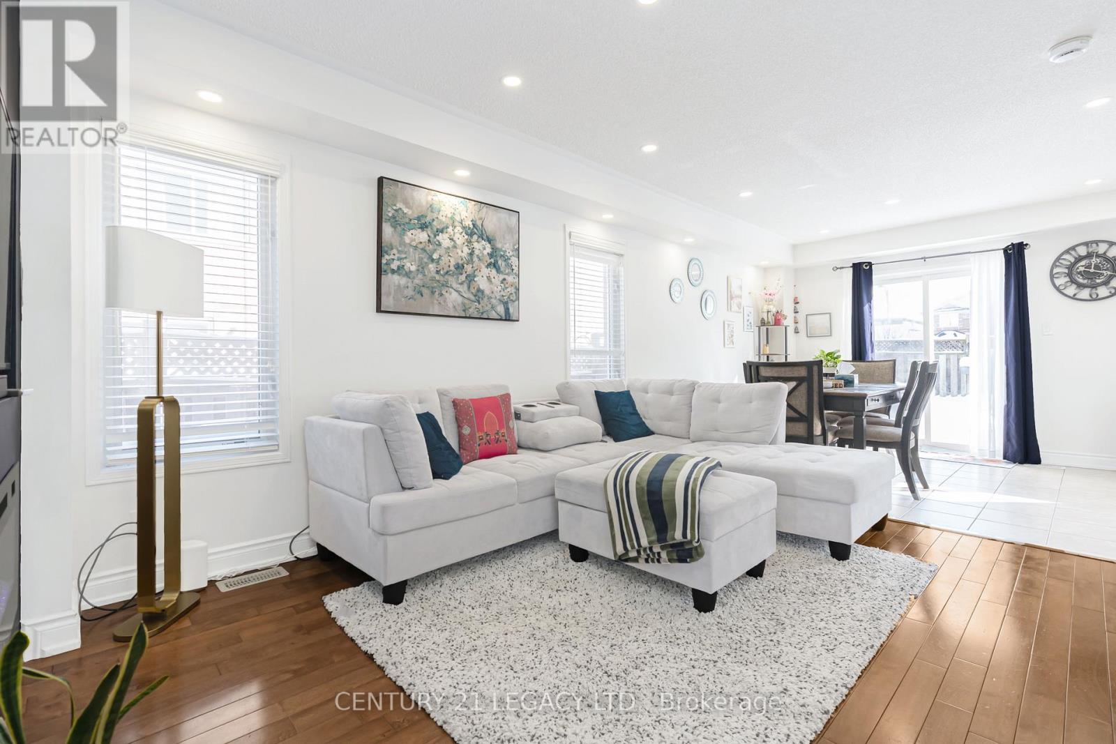 129 Sugarhill Drive, Brampton, Ontario  L7A 3X4 - Photo 9 - W12743970