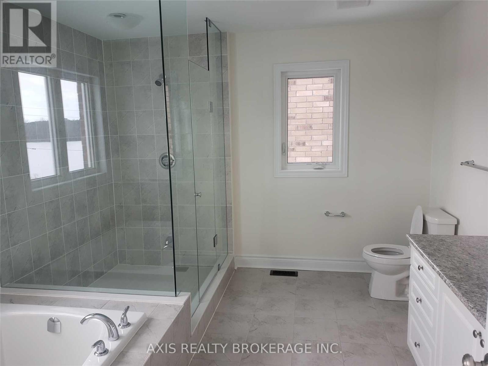 15 Ash Hill Avenue, Caledon, Ontario  L7C 4E8 - Photo 10 - W12743982