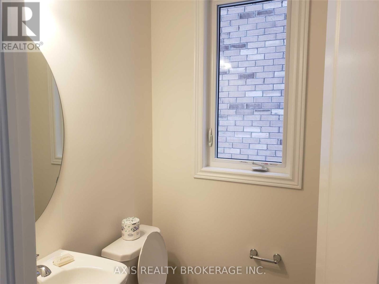 15 Ash Hill Avenue, Caledon, Ontario  L7C 4E8 - Photo 13 - W12743982