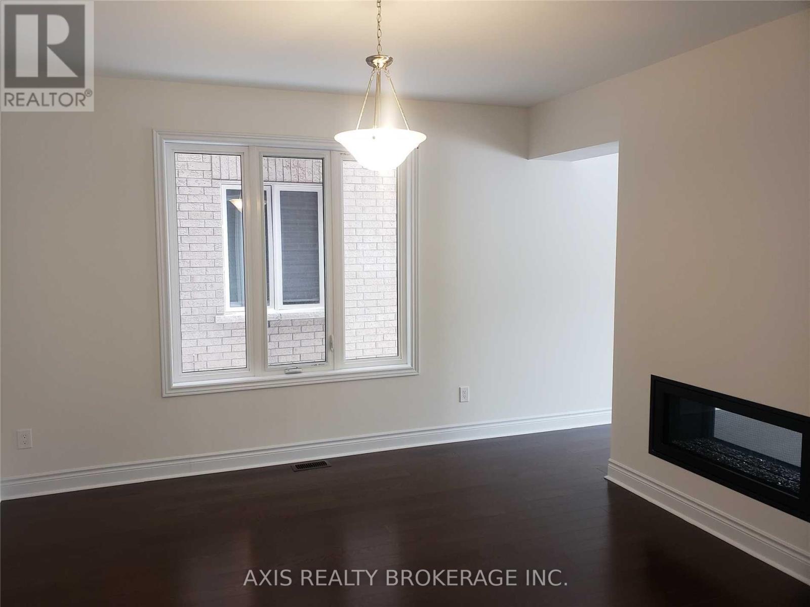 15 Ash Hill Avenue, Caledon, Ontario  L7C 4E8 - Photo 4 - W12743982