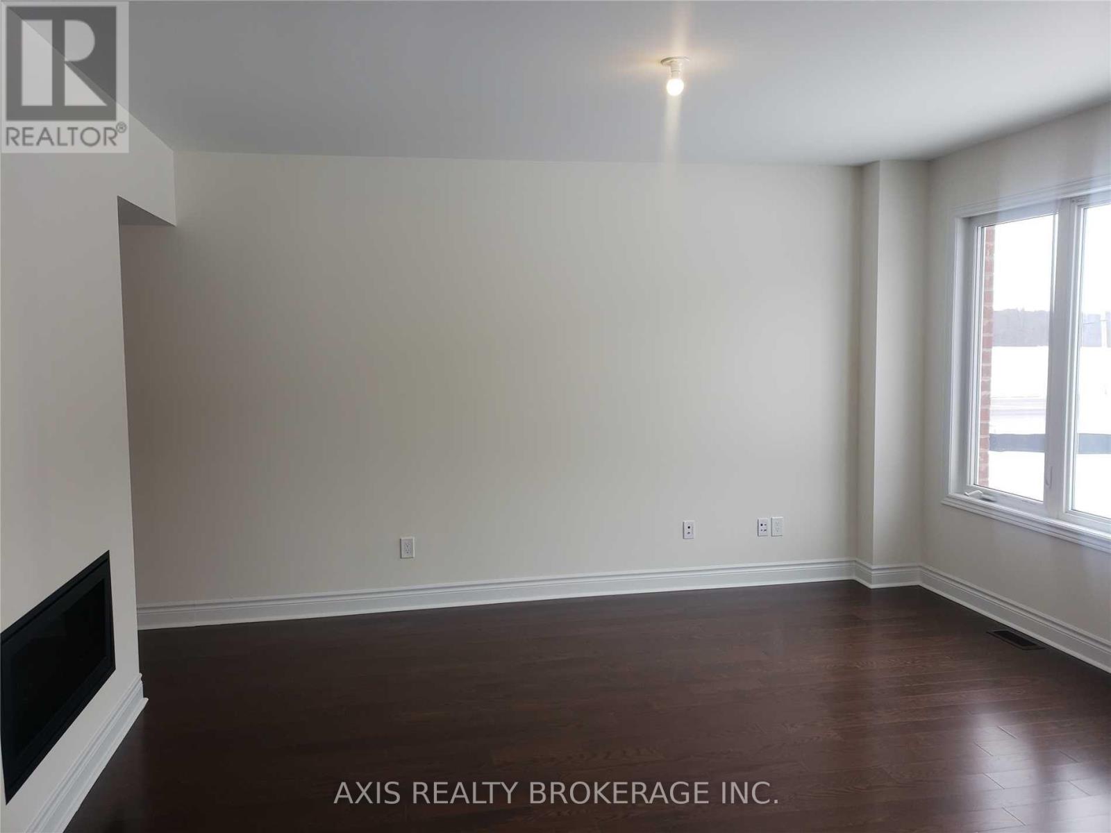 15 Ash Hill Avenue, Caledon, Ontario  L7C 4E8 - Photo 5 - W12743982