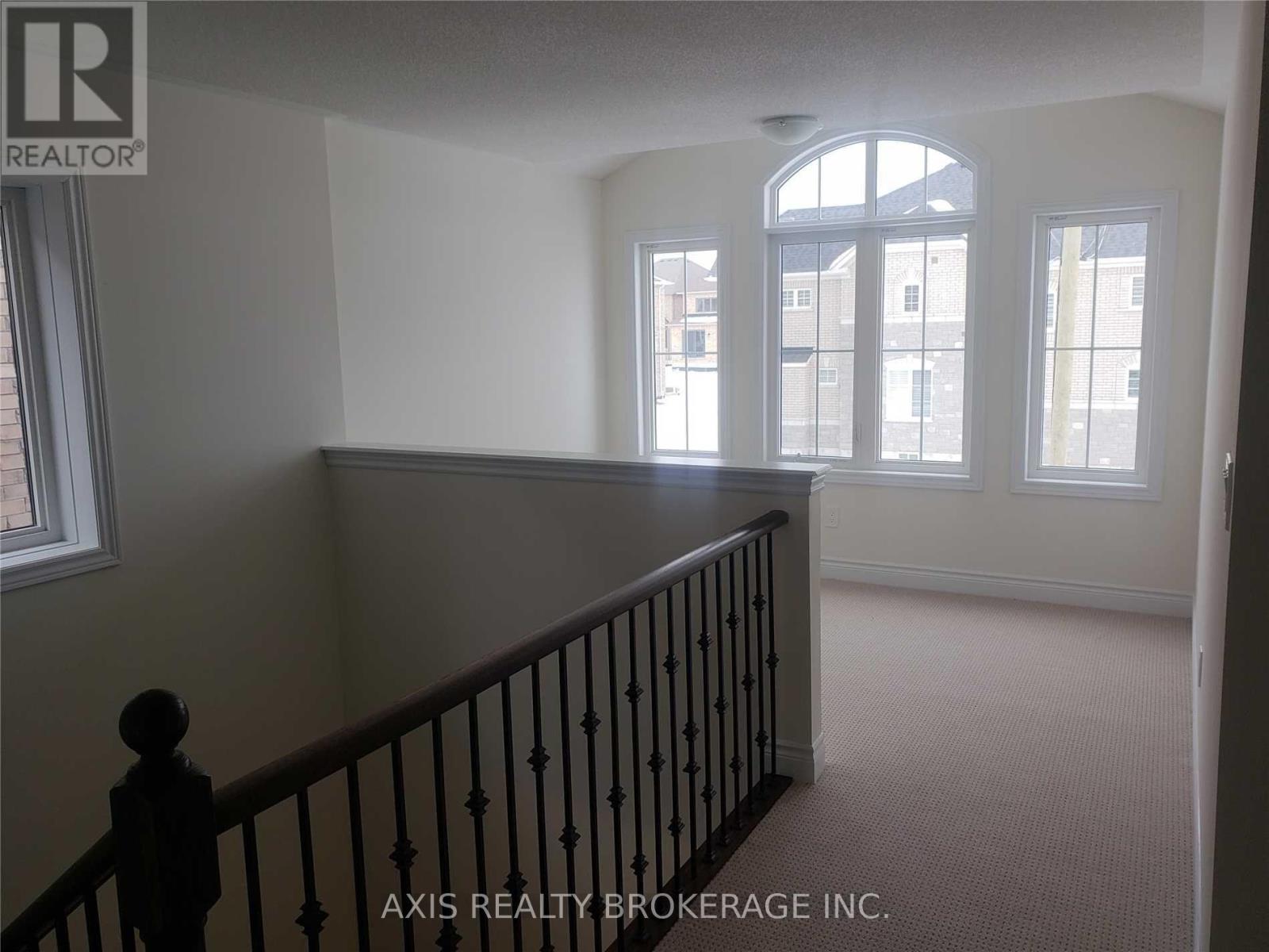 15 Ash Hill Avenue, Caledon, Ontario  L7C 4E8 - Photo 9 - W12743982