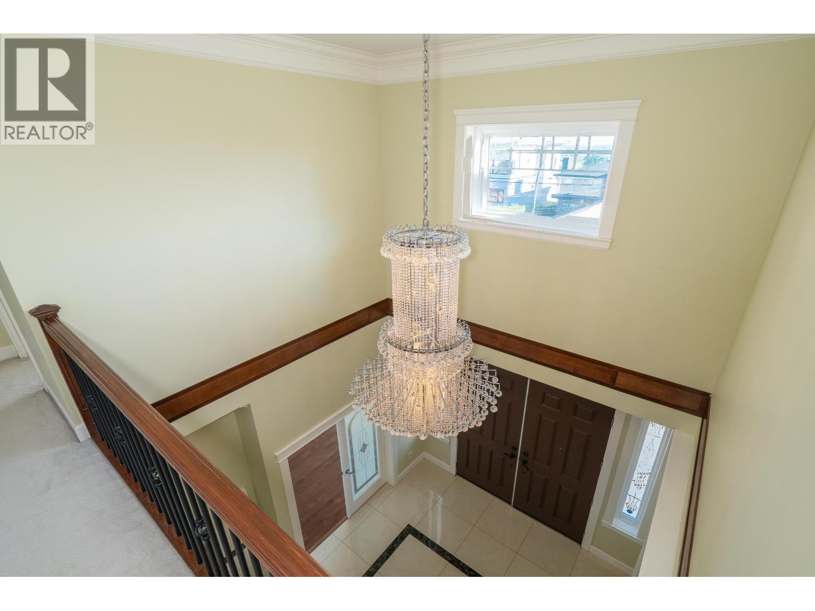 Listing Picture 18 of 40 : 5511 MCKEE STREET, Burnaby / 本拿比 - 魯藝地產 Yvonne Lu Group - MLS Medallion Club Member