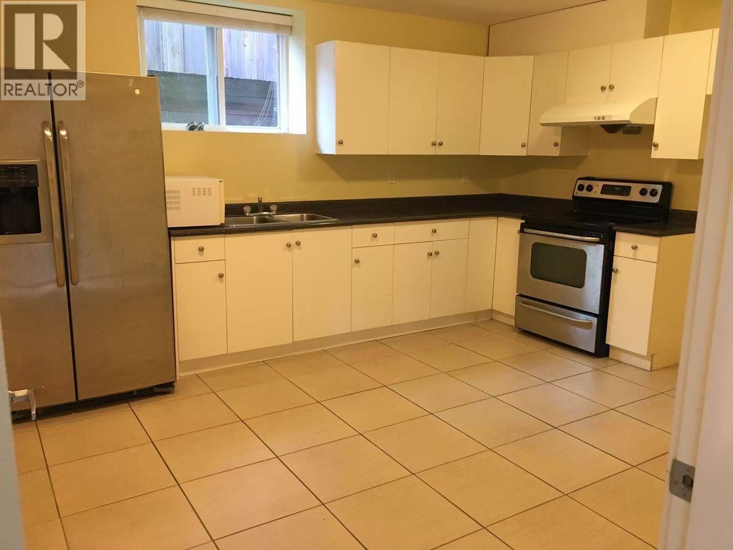 Listing Picture 35 of 40 : 5511 MCKEE STREET, Burnaby / 本拿比 - 魯藝地產 Yvonne Lu Group - MLS Medallion Club Member