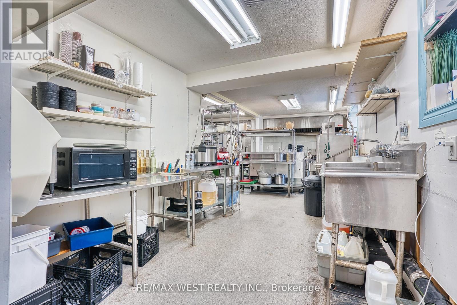 671 Goderich Street, Saugeen Shores, Ontario  N0H 2C0 - Photo 7 - X12744000