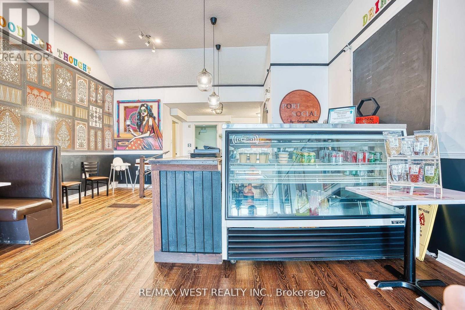 671 Goderich Street, Saugeen Shores, Ontario N0H 2C0 - Photo 4 - X12744010