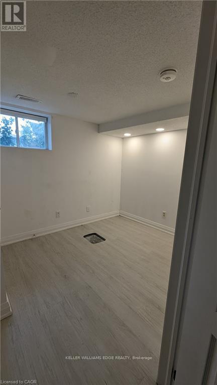 525 Britannia Avenue, Hamilton, Ontario  L8H 1Z7 - Photo 31 - X12744014