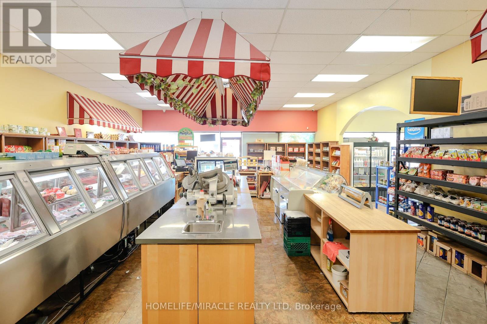 1 & 2 - 754 Queenston Road, Hamilton, Ontario L8G 1A4 - Photo 11 - X12744018