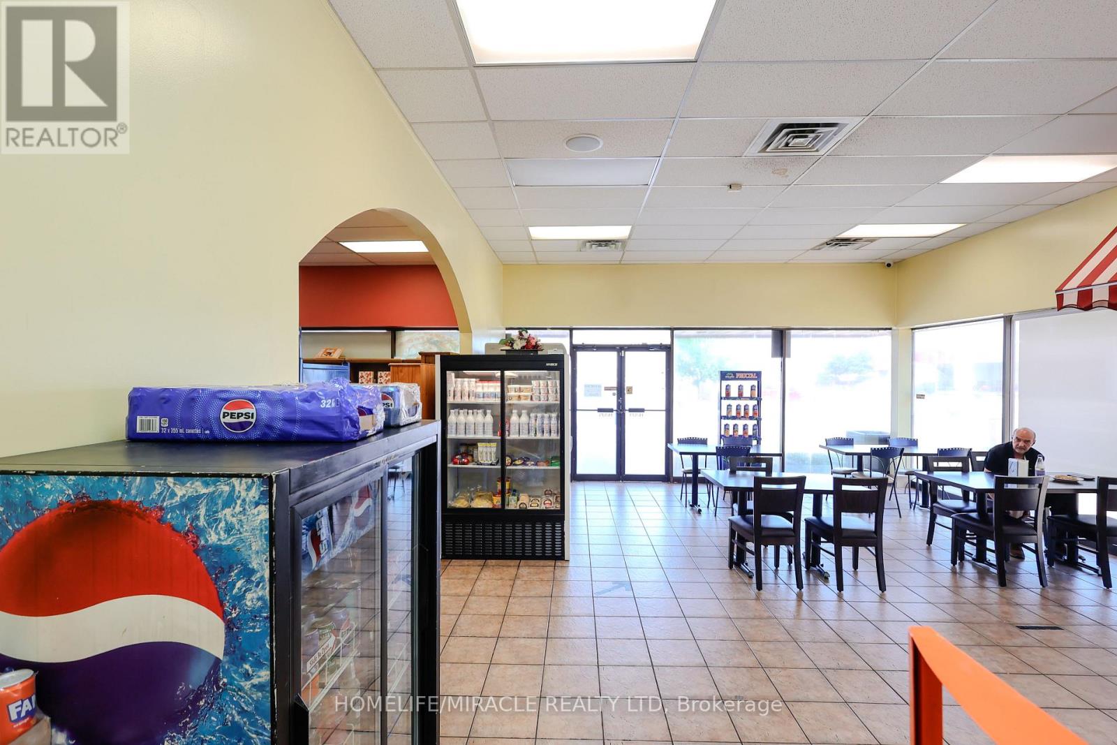 1 & 2 - 754 Queenston Road, Hamilton, Ontario L8G 1A4 - Photo 20 - X12744018