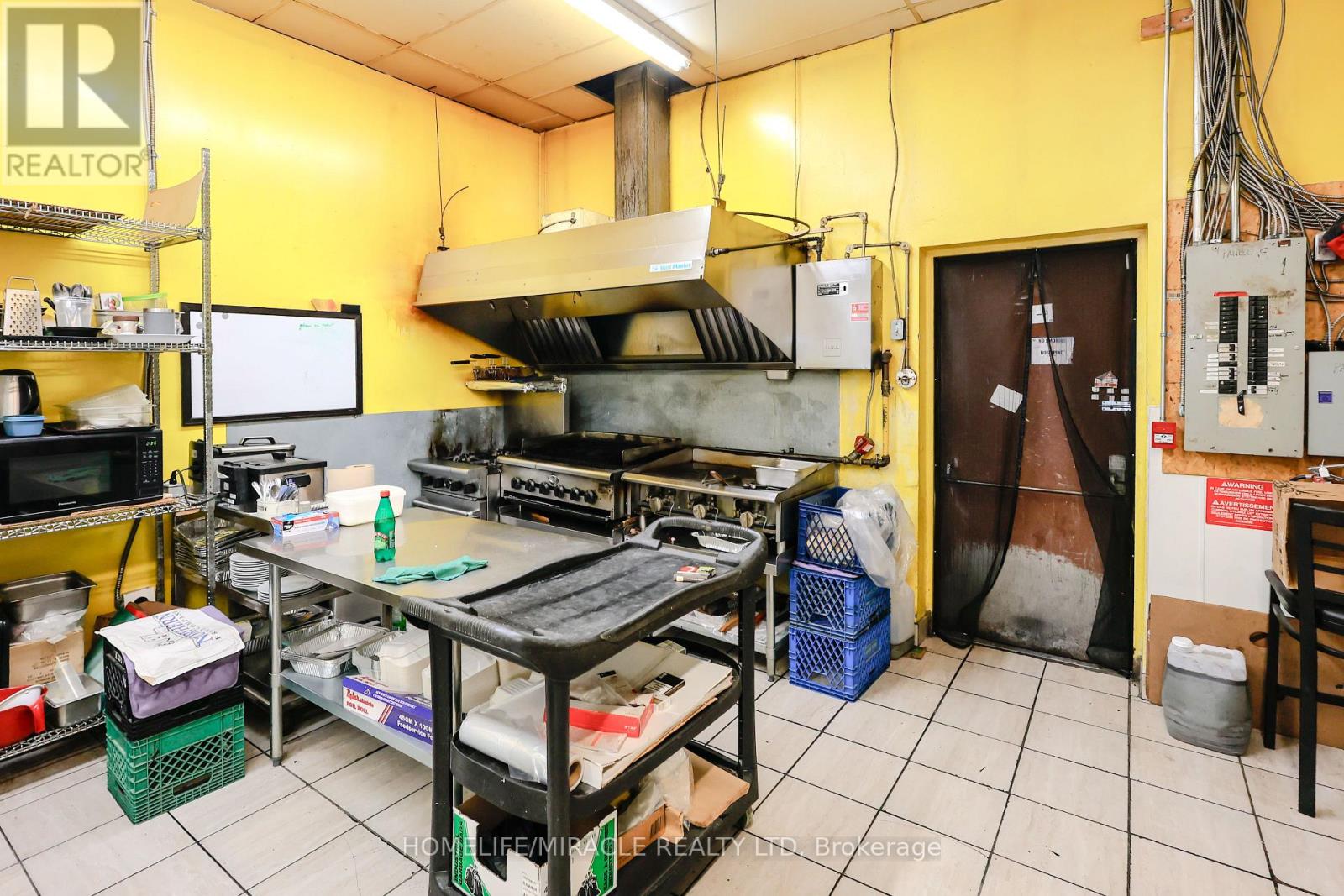 1 & 2 - 754 Queenston Road, Hamilton, Ontario L8G 1A4 - Photo 23 - X12744018