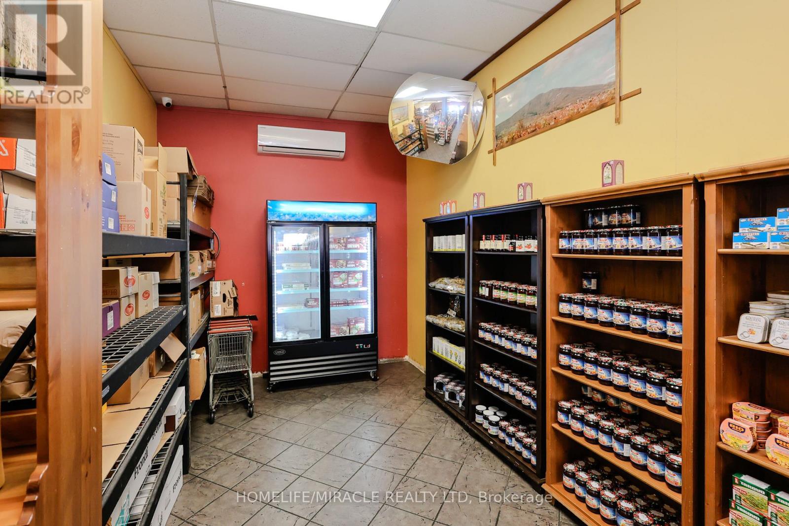 1 & 2 - 754 Queenston Road, Hamilton, Ontario L8G 1A4 - Photo 34 - X12744018