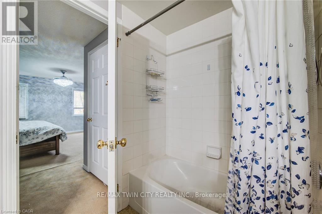 20 - 120 Dudhope Avenue, Cambridge, Ontario  N1R 4T7 - Photo 16 - X12744026