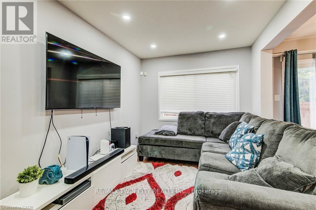 20 - 120 Dudhope Avenue, Cambridge, Ontario  N1R 4T7 - Photo 2 - X12744026