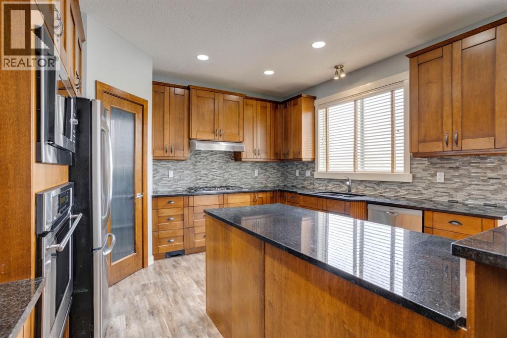 461 Discovery Ridge Boulevard Sw, Calgary, Alberta  T3H 5X6 - Photo 8 - A2276202