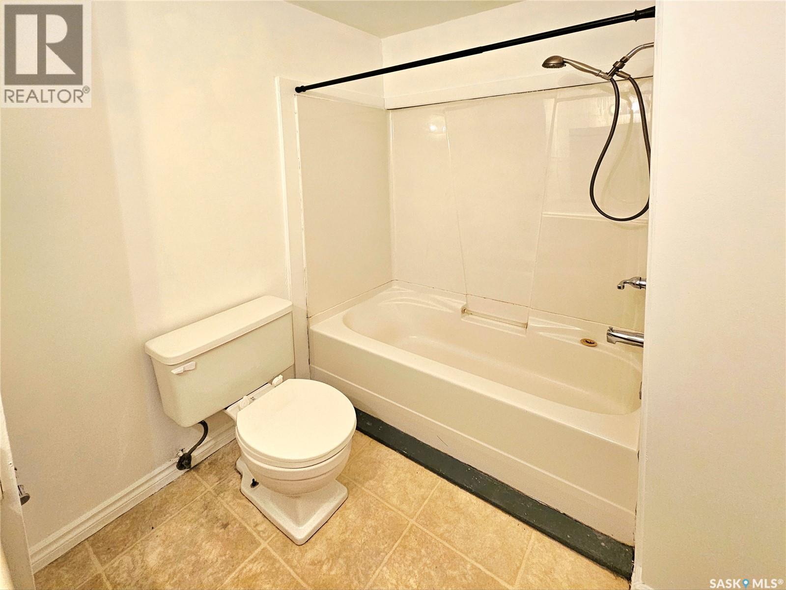 242 - 244 Wakabayashi Way, Saskatoon, Saskatchewan  S7K 7M3 - Photo 9 - SK027721