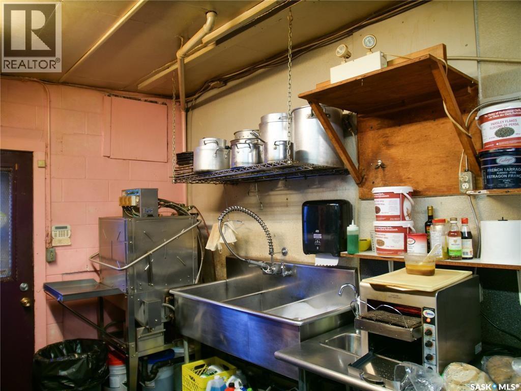 2144 6th Avenue W, Prince Albert, Saskatchewan  S6V 6K6 - Photo 25 - SK027715