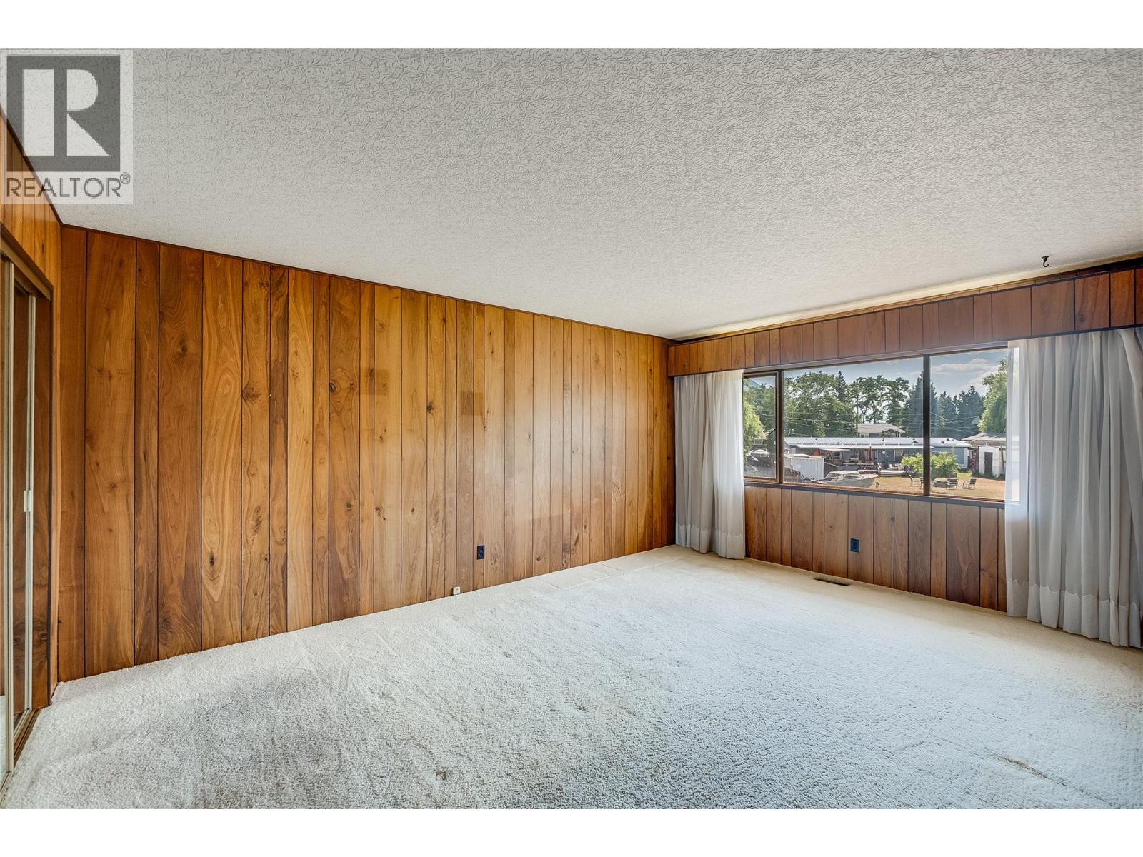 412 104th Street, Castlegar, British Columbia V1N 3G5 - Photo 22 - 10374466