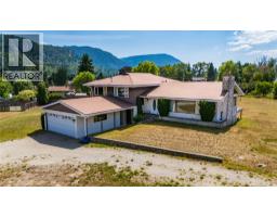 412 104th Street, Castlegar, British Columbia