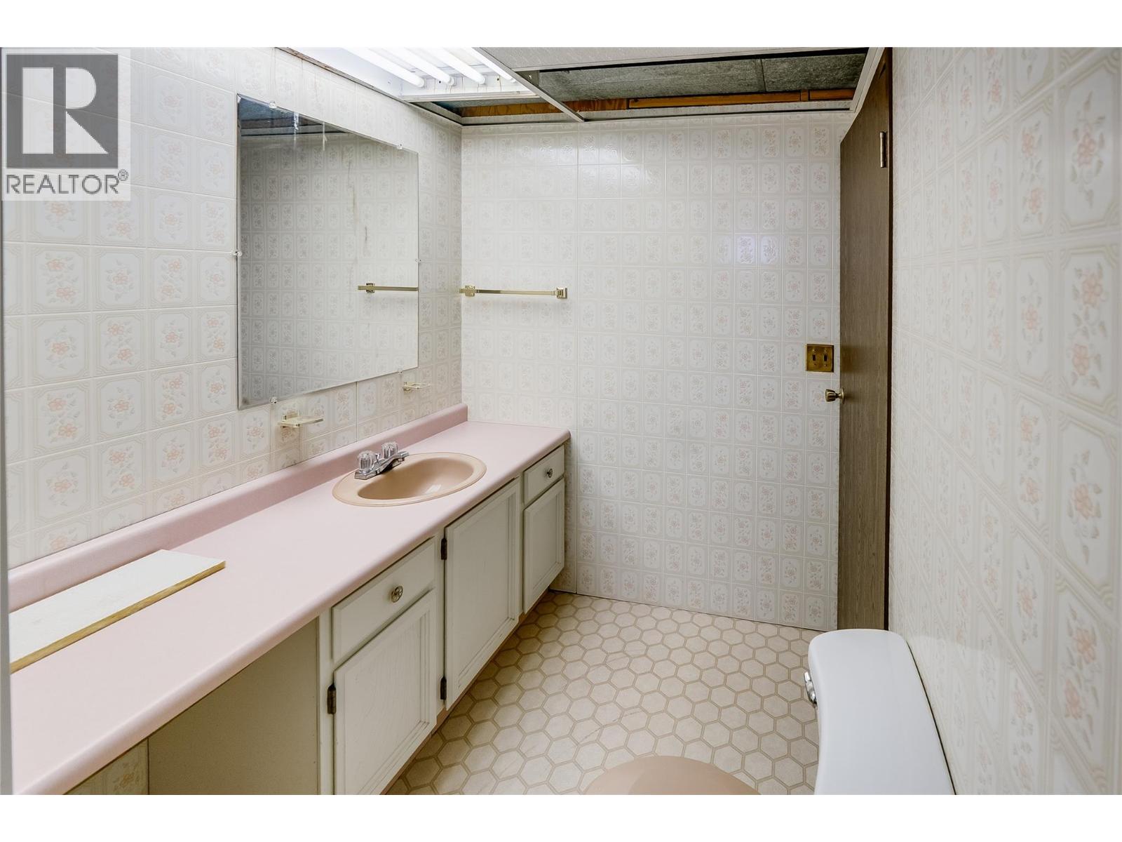 412 104th Street, Castlegar, British Columbia V1N 3G5 - Photo 39 - 10374466