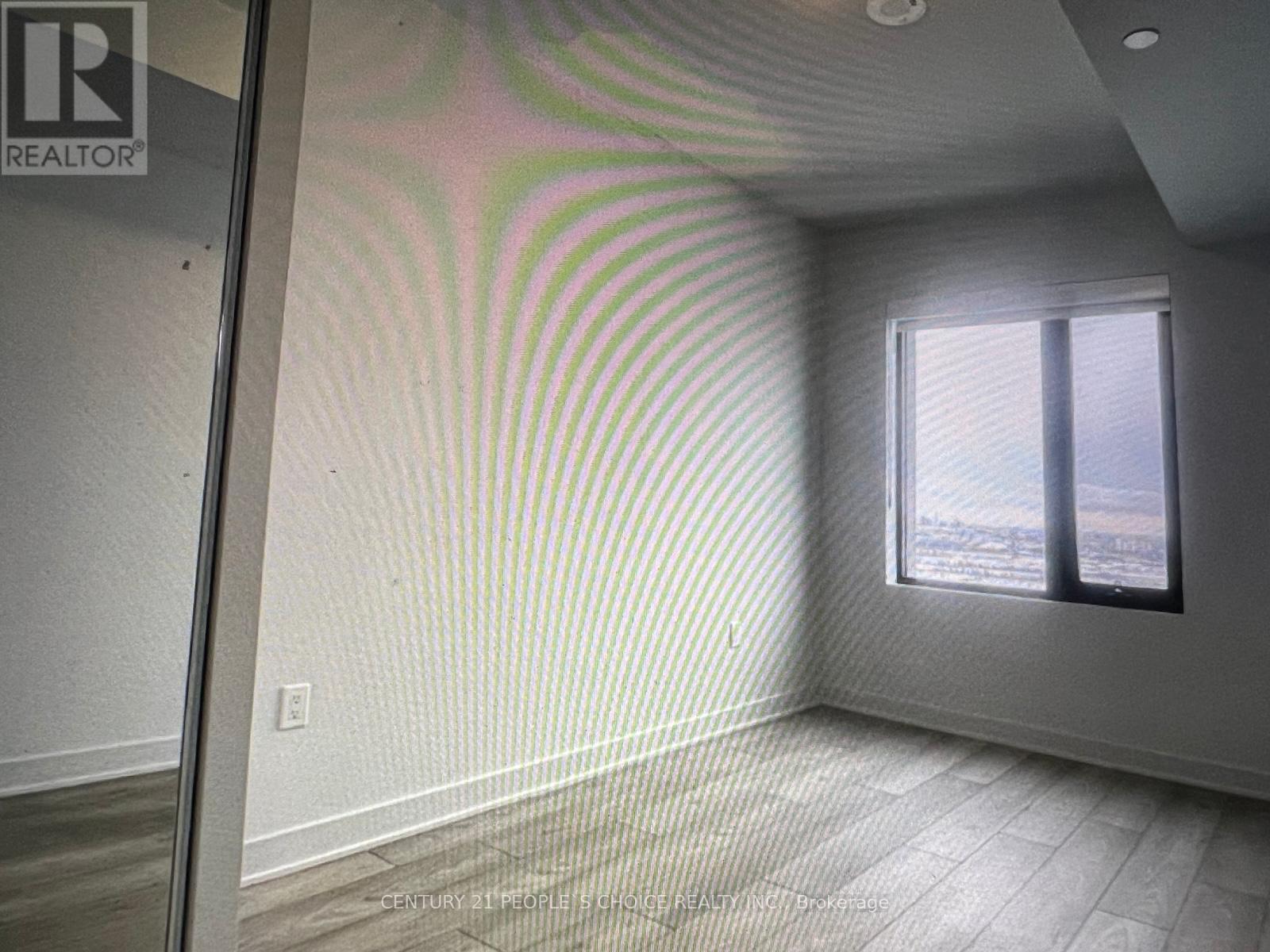 2810 - 2920 Highway 7 Road, Vaughan, Ontario  L4K 0P4 - Photo 2 - N12743328