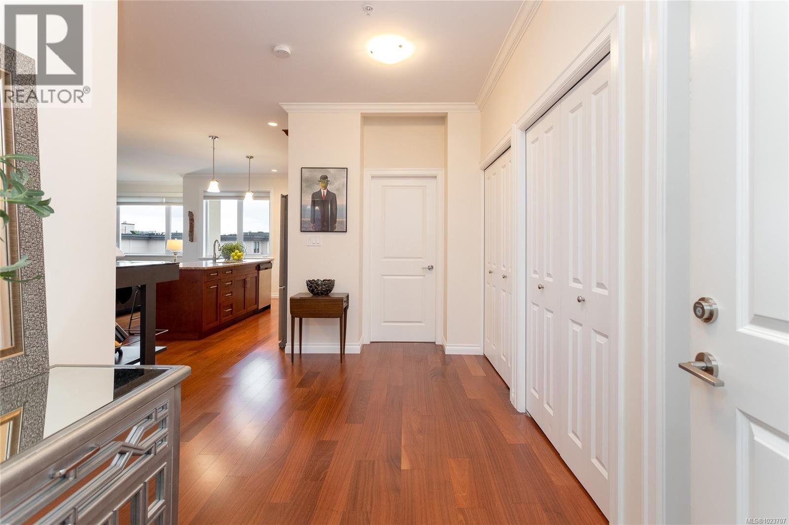 402 2409 Bevan Ave, Sidney, British Columbia  V8L 0C3 - Photo 7 - 1023707