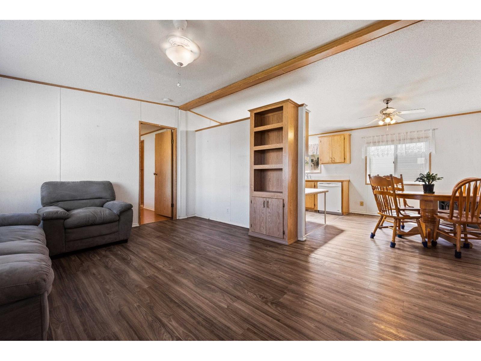 108 6035 Vedder Road, Sardis South, Chilliwack, British Columbia  V2R 1C5 - Photo 9 - R3085025