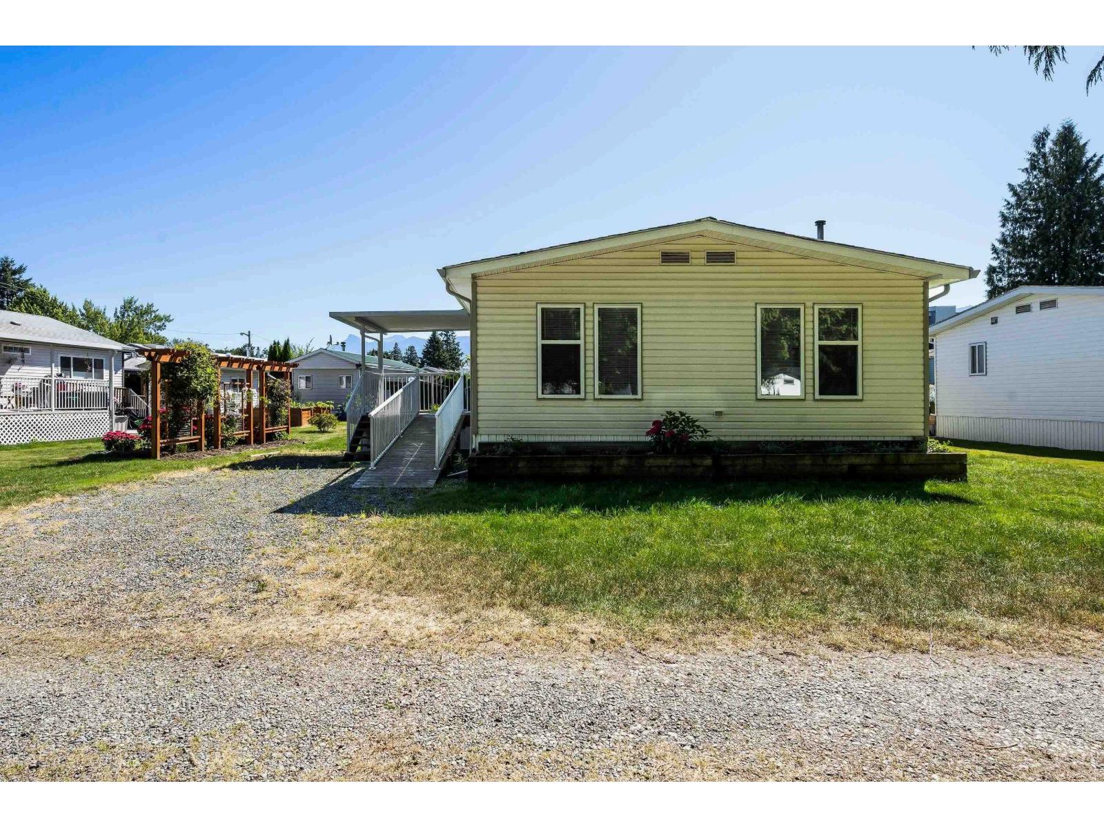 108 6035 Vedder Road, Sardis South, Chilliwack, British Columbia  V2R 1C5 - Photo 3 - R3085025