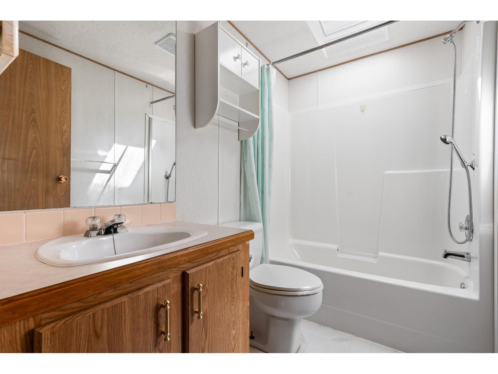 108 6035 Vedder Road, Sardis South, Chilliwack, British Columbia  V2R 1C5 - Photo 23 - R3085025